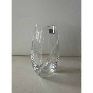 Mikasa Crystal Finesse Design Clear Swirl Cut Tulip Scallop Shape Vase 5.5"